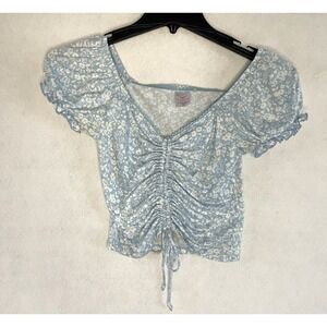 Off the shoulder peasant top cropped XS sweetheart neckline floral cottage core